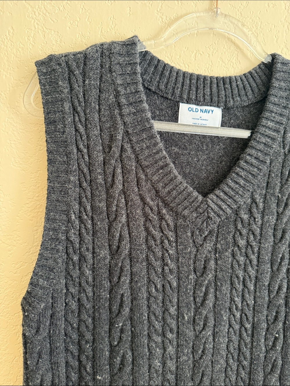 Old Navy Charcoal Cable-Knit V-Neck Sweater Vest - Picture 2 of 5